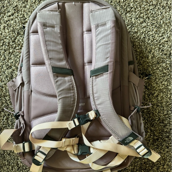 NorthFace Backpack - Picture 2 of 2